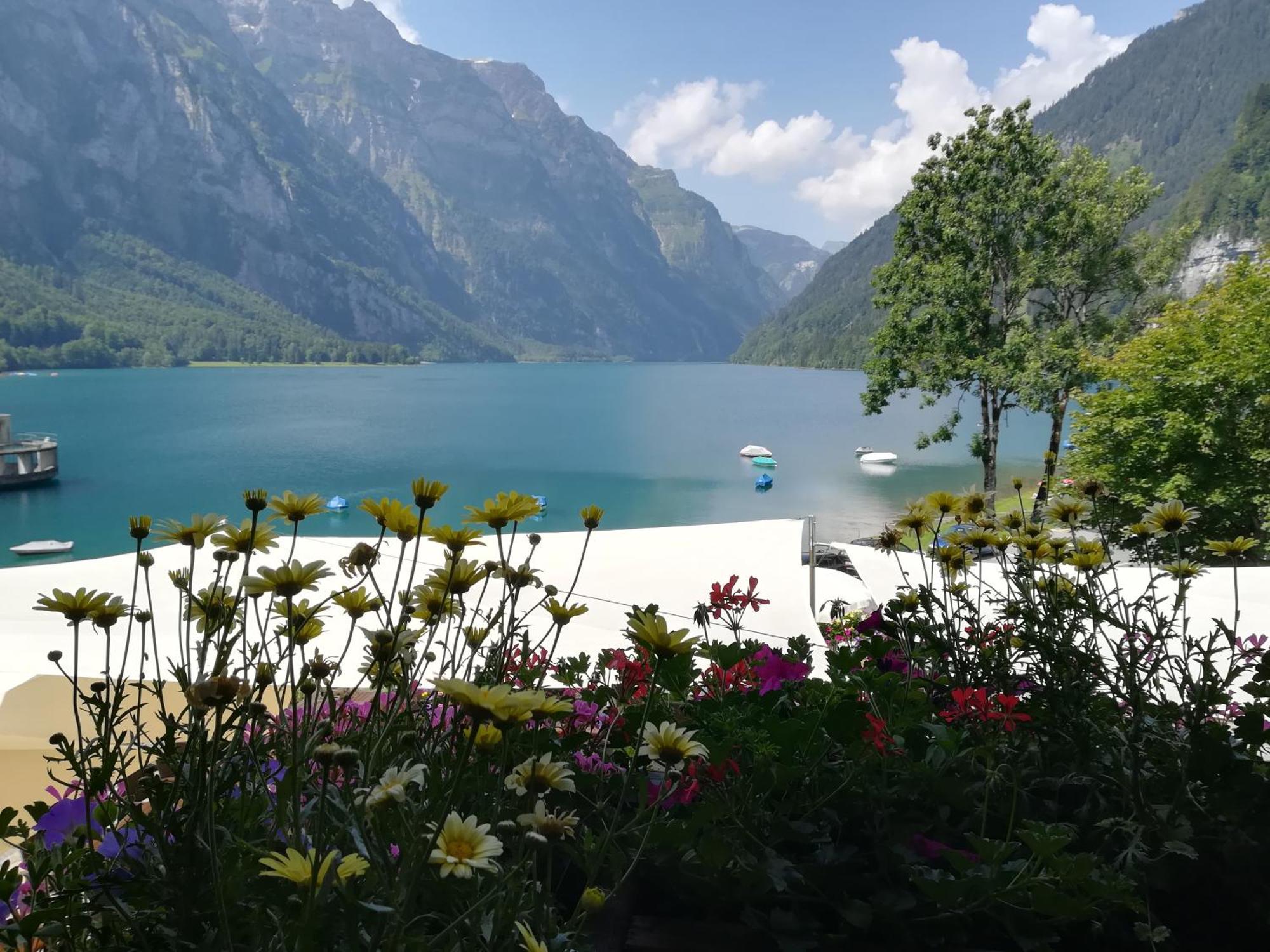 Hotel Rhodannenberg Ag Glarus Oda fotoğraf